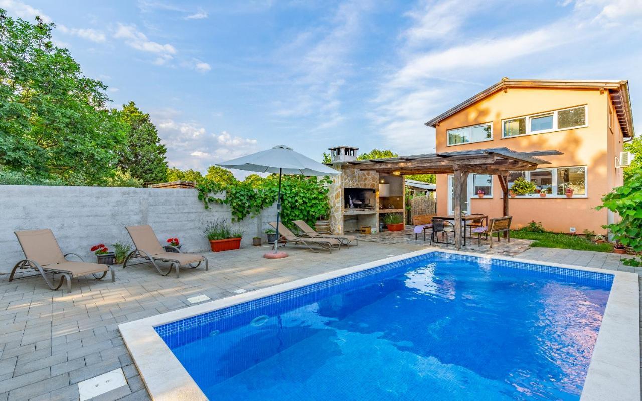 Villa Iness Medulin Exterior photo