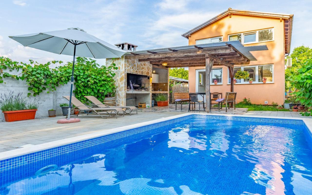 Villa Iness Medulin Exterior photo